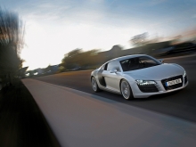 Audi R8 v8 2007 წლიდან